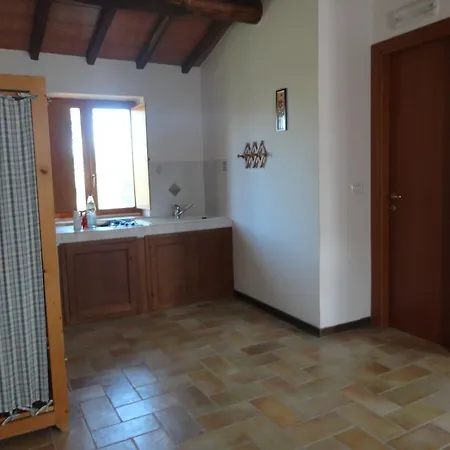 בית חווה Agriturismo La Lanterna *